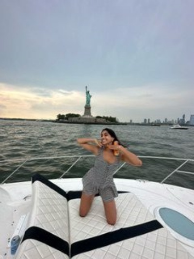 Yacht 49 bow